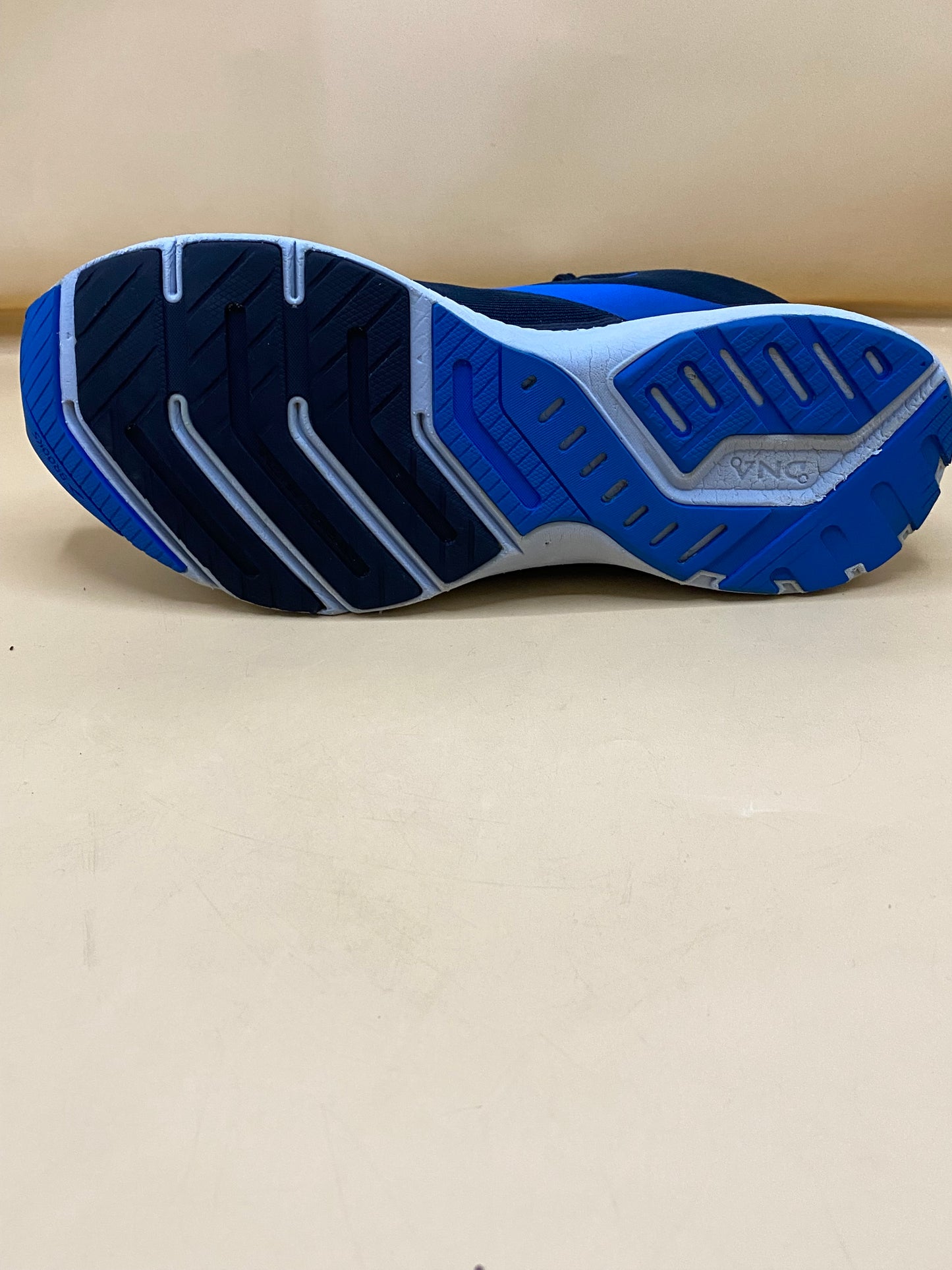 Brooks Mens Launch GTS 8 Black Running Shoes