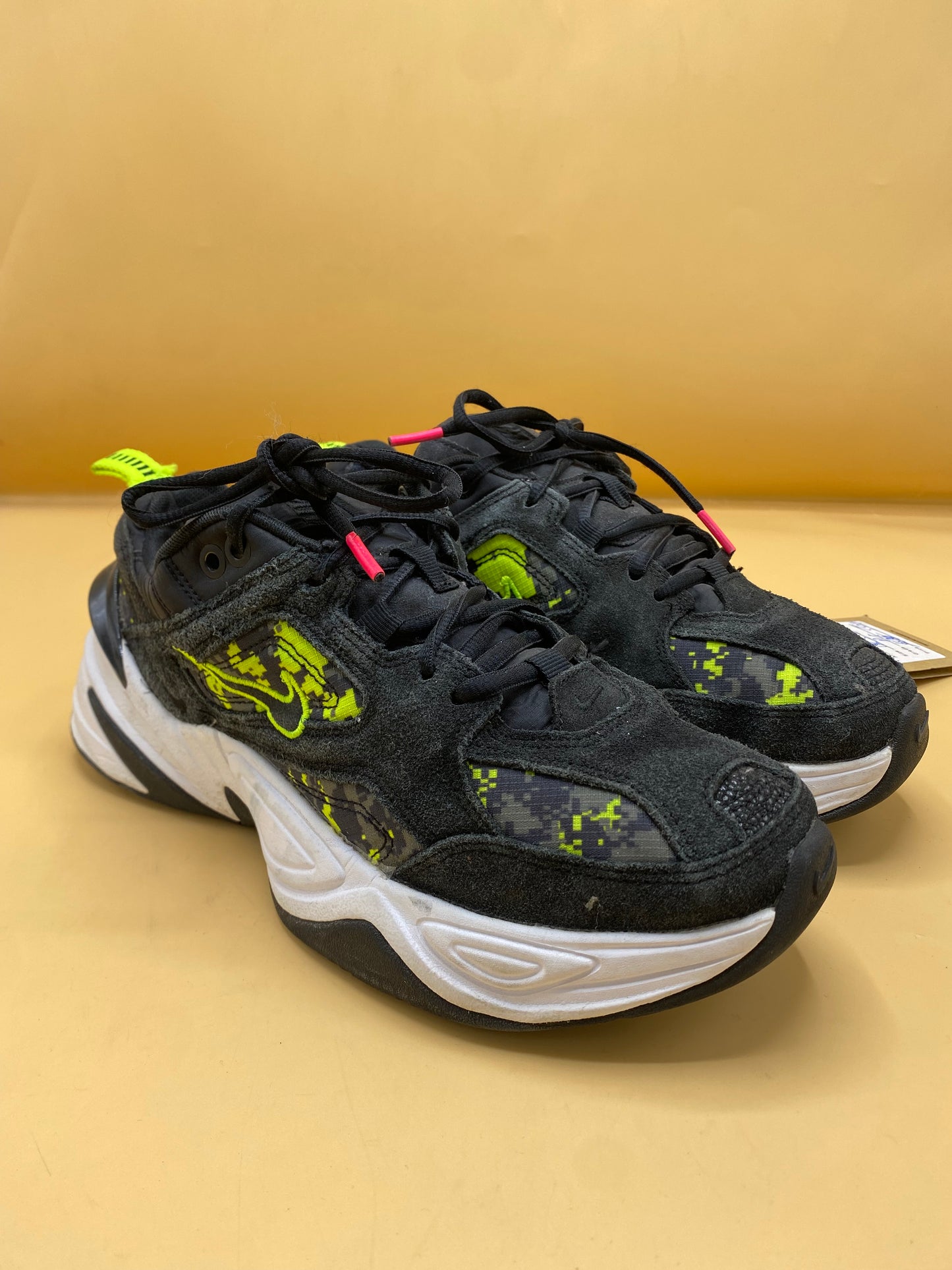 NIKE BLACK TRAINERS 4 GREEN ANTHRACITE