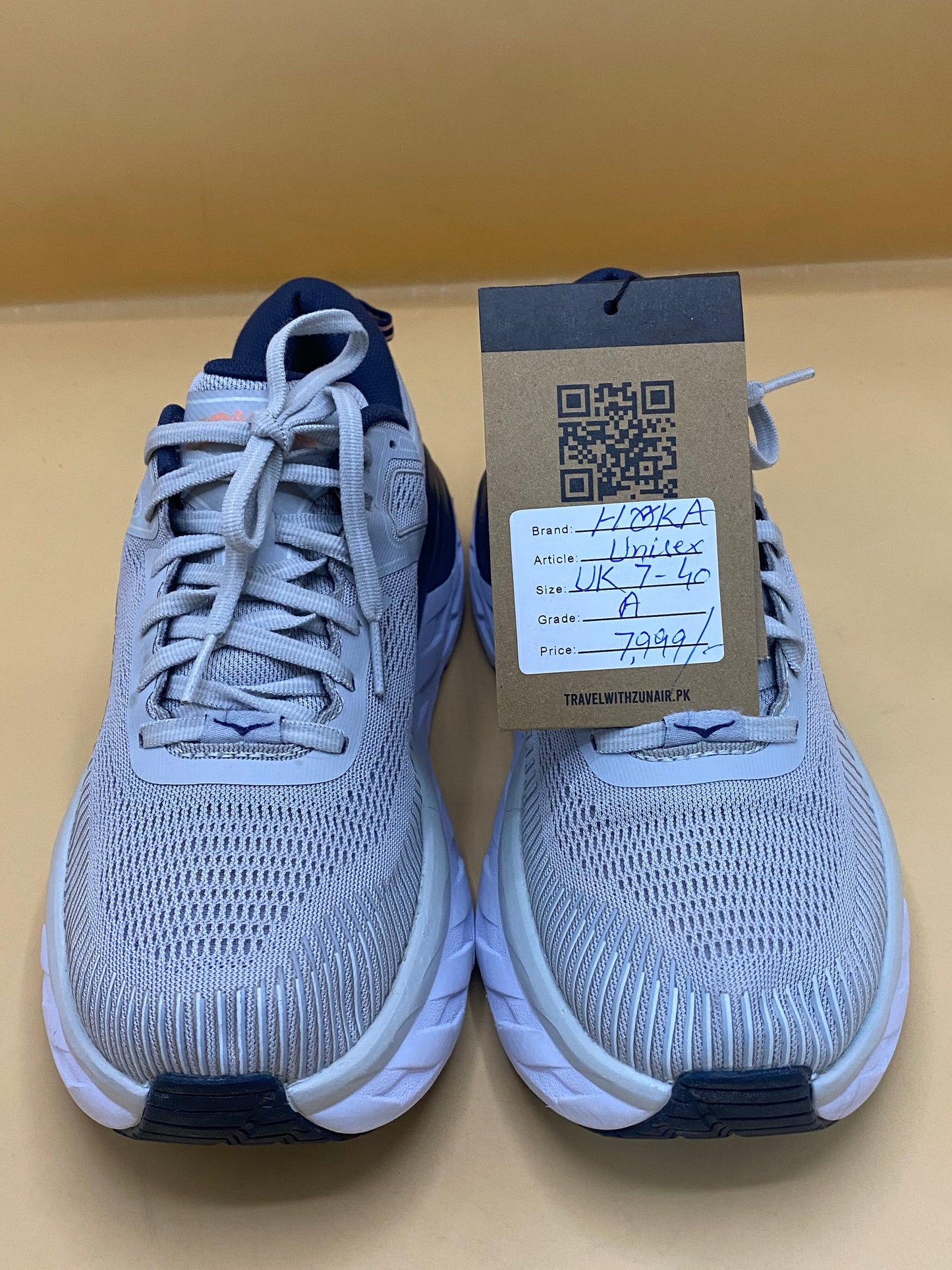 Hoka White/Orange