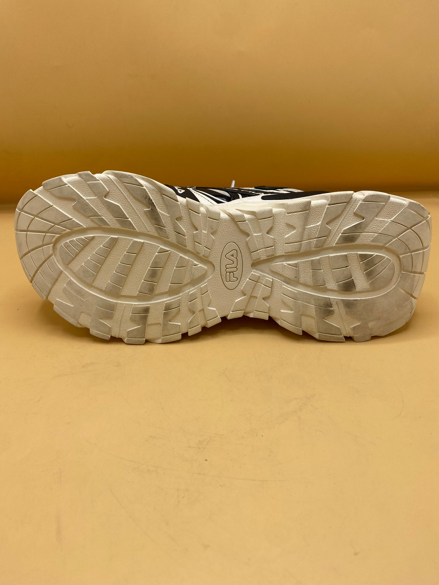 Fila Electrove 2 Low Athletic Shoes