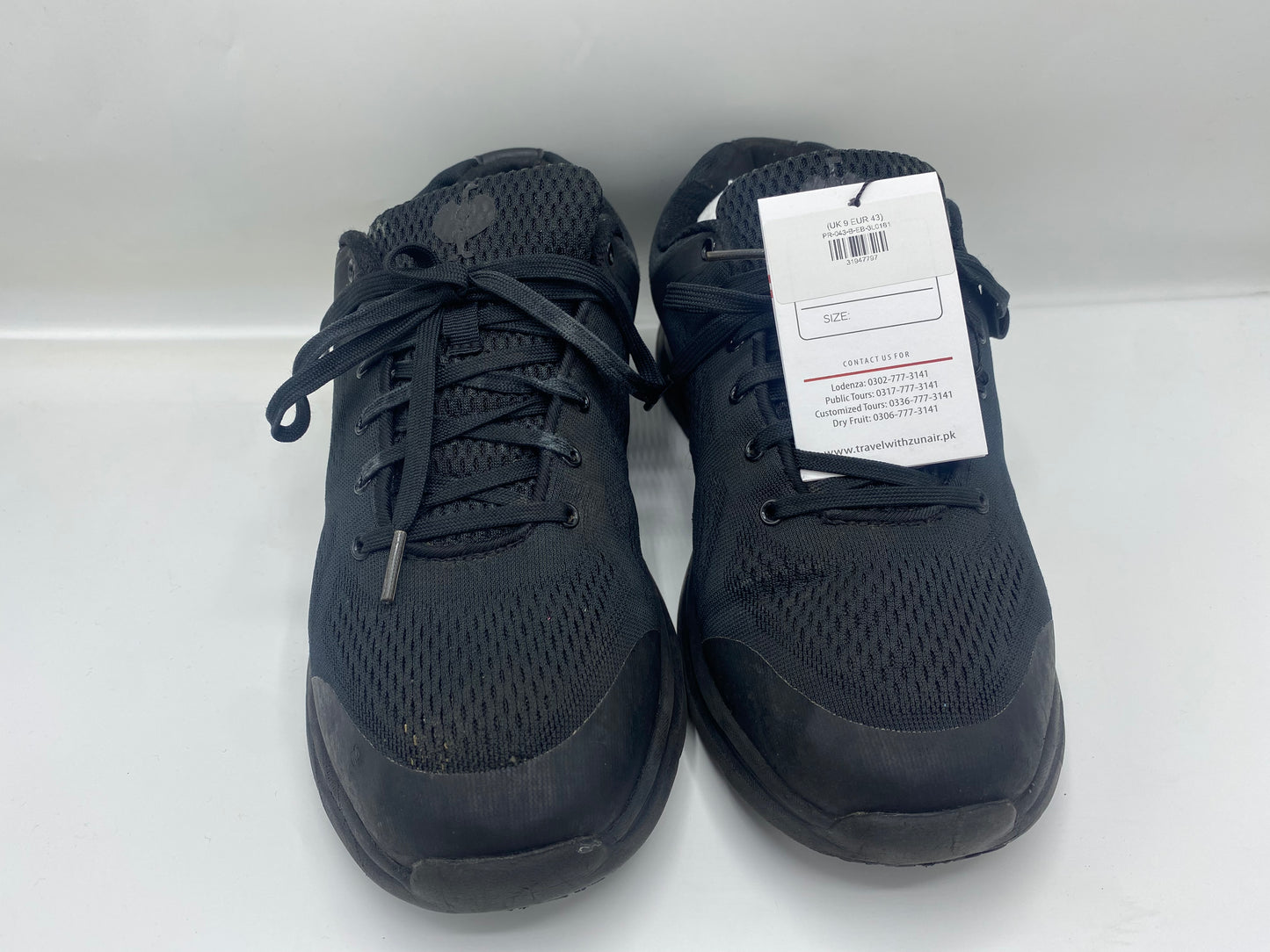 Engelbert Struzss Black Sneakers