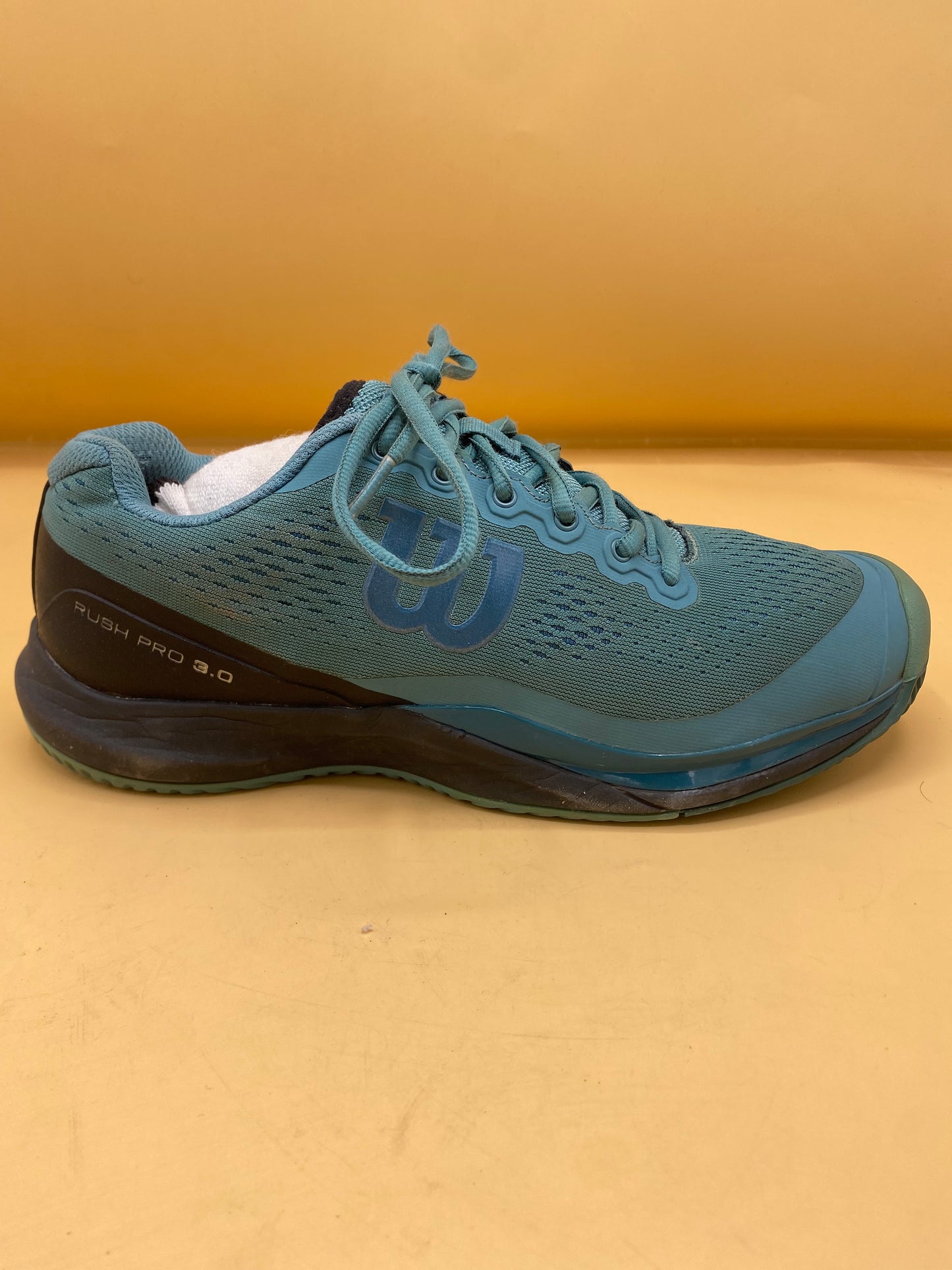 Wilsons Womens Rush Pro 3.0 Tennis