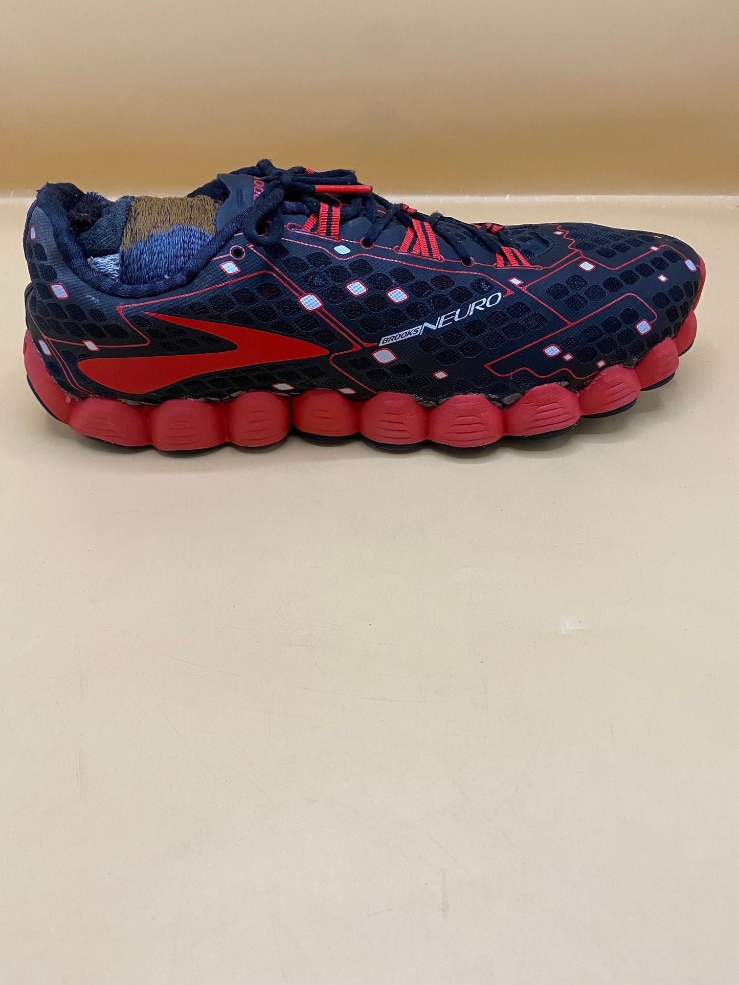 CLEARANCE!! Brooks Neuro Mens Cushioned Running Shoes