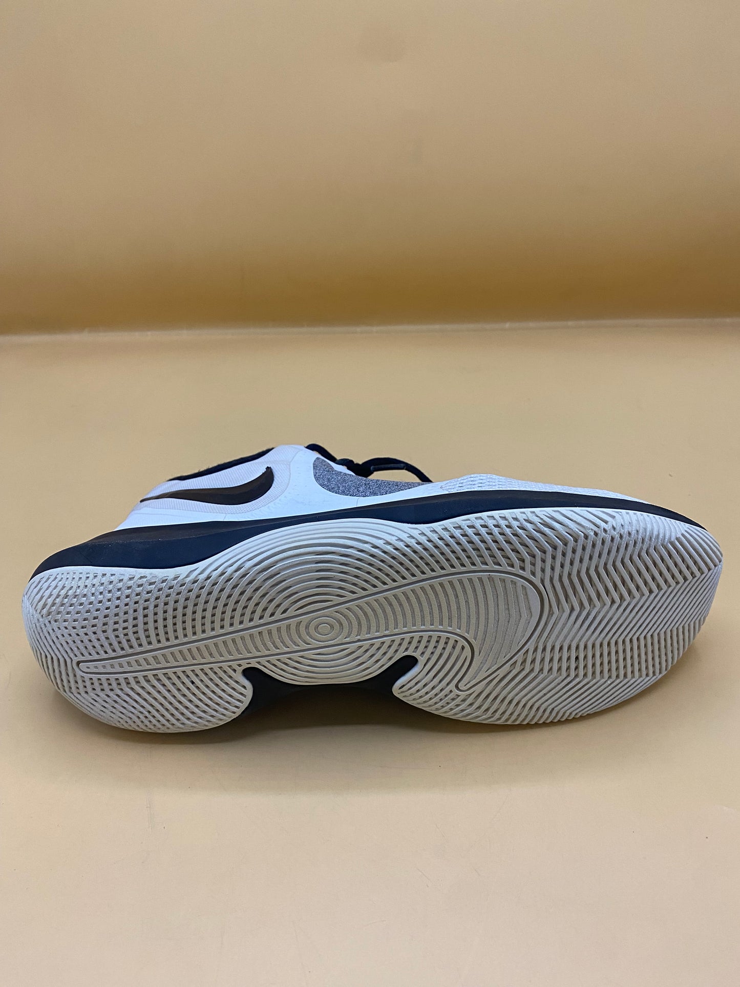 Nike White/Black Men Shoes..
