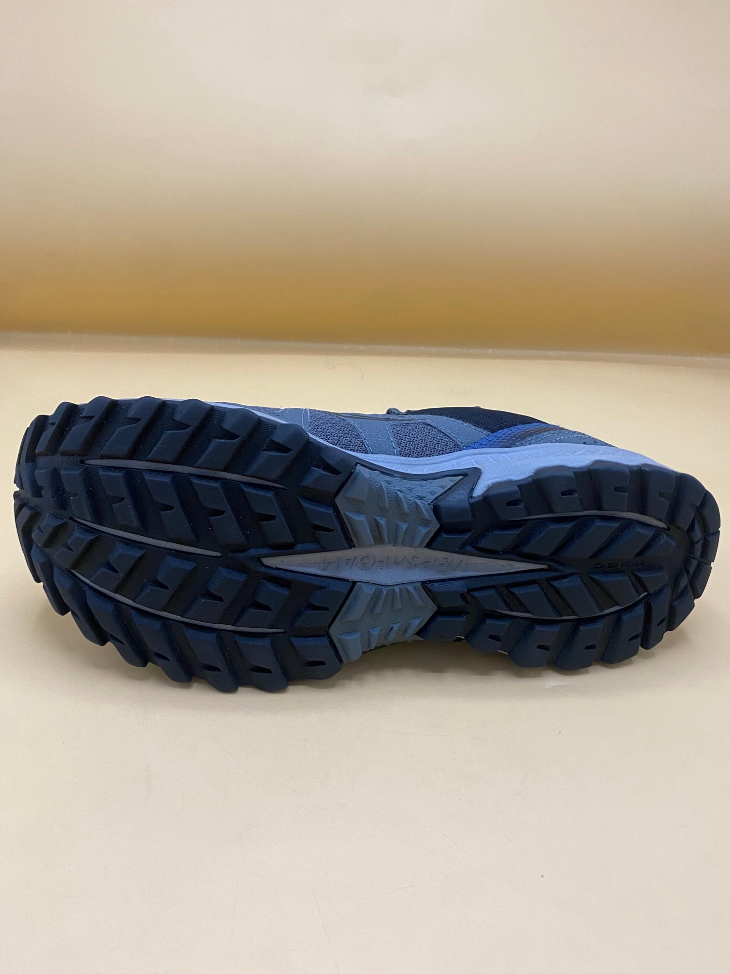 Sacuny men’s exicution Tr14