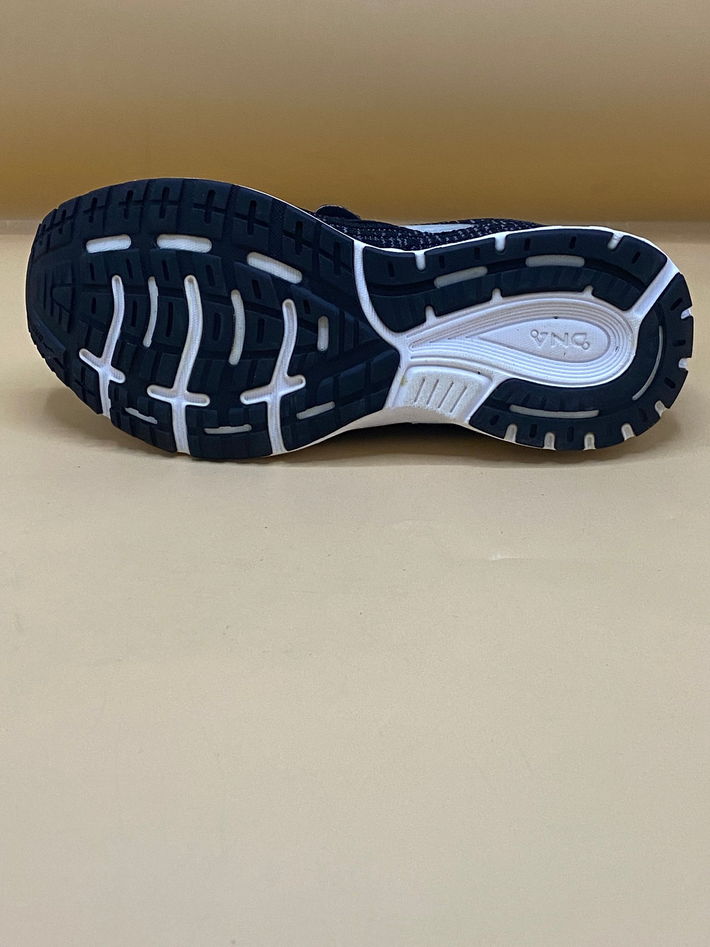 Brooks revel 3 black mens shoes