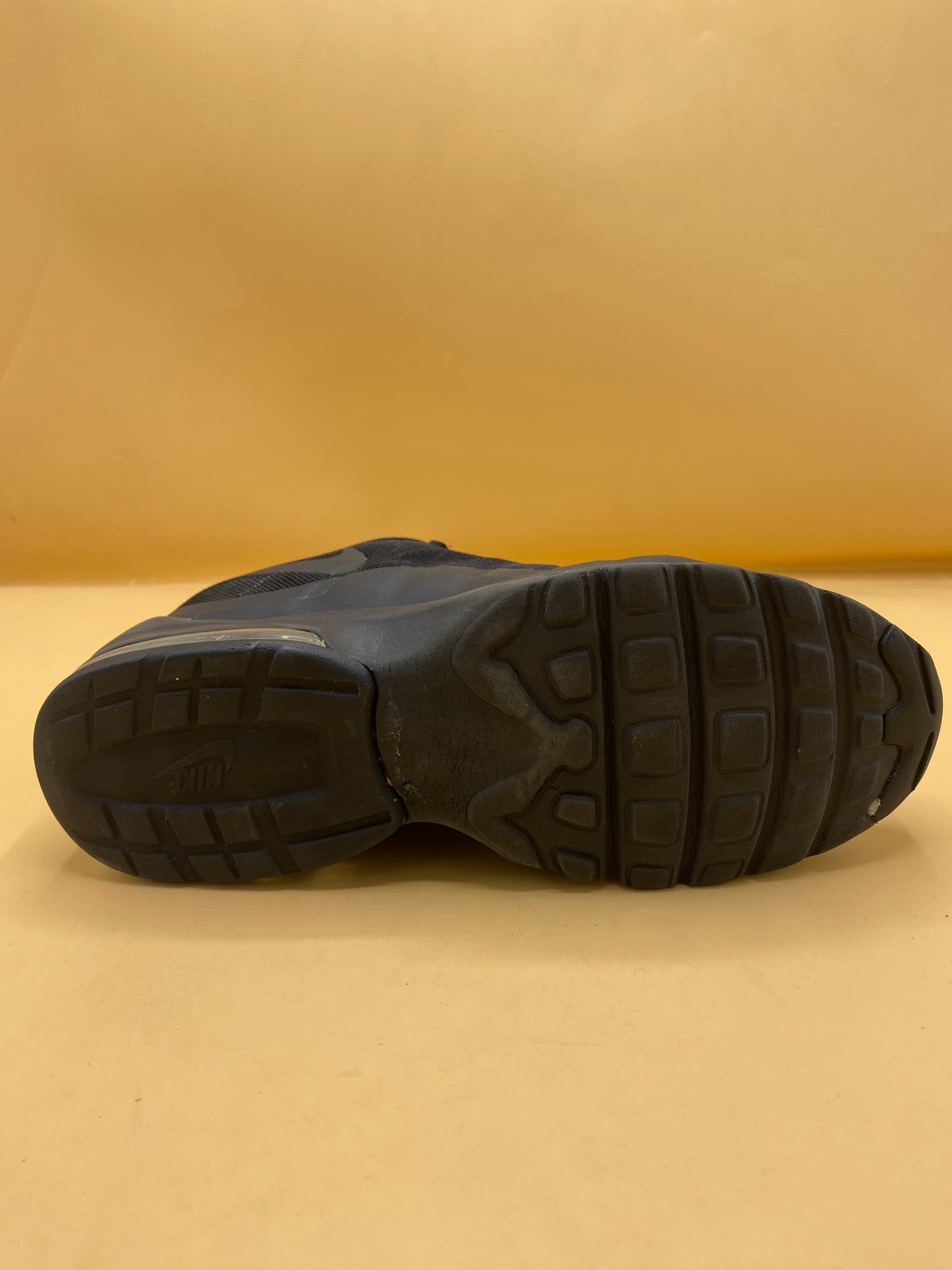 Nike Air Max Invigor Trainers Men’s
