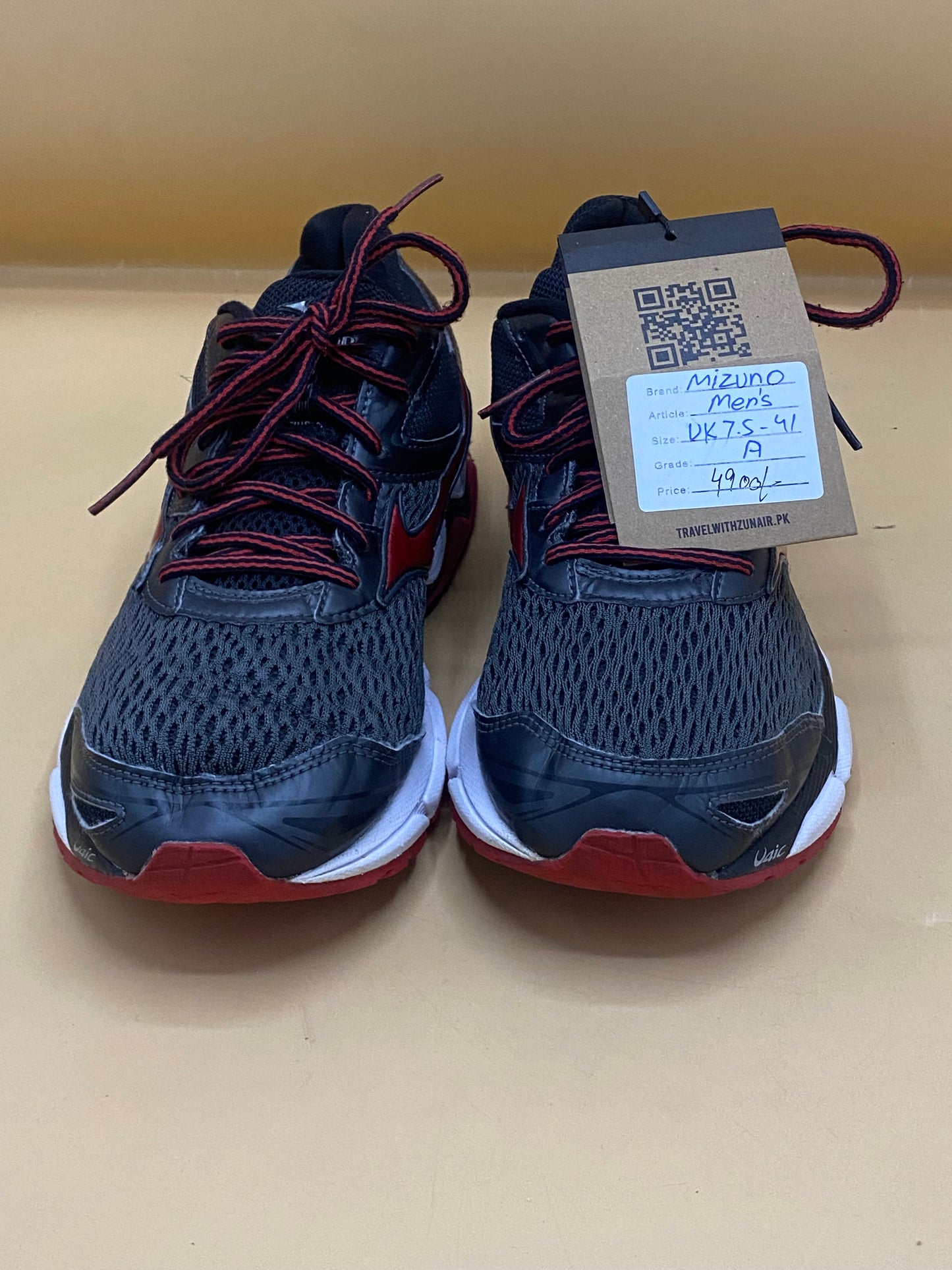 Mizuno Mens Wave Inspire 13 Gunmetal Red