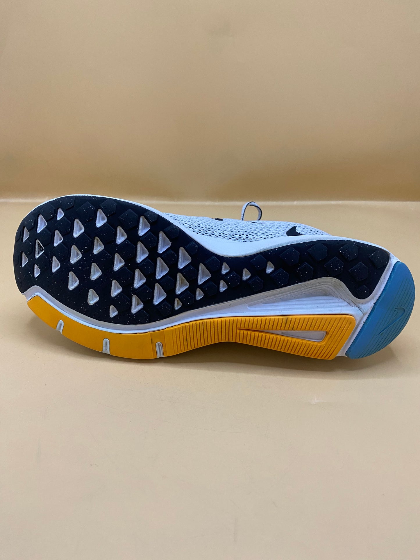 Nike men’s quest 2 athletic shoes