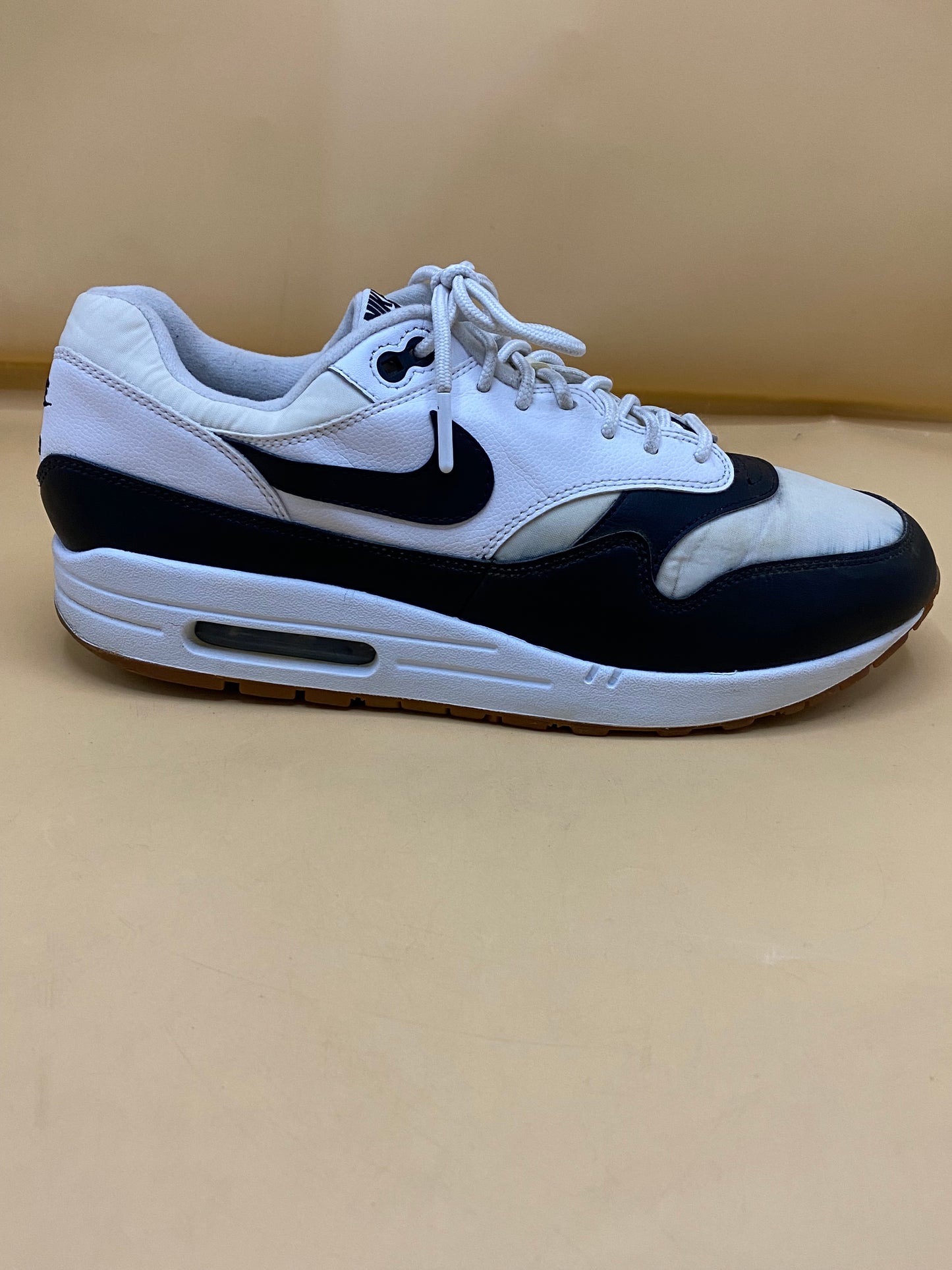 Nike Air Max 1 SE White Black Gum Running Shoes Mens