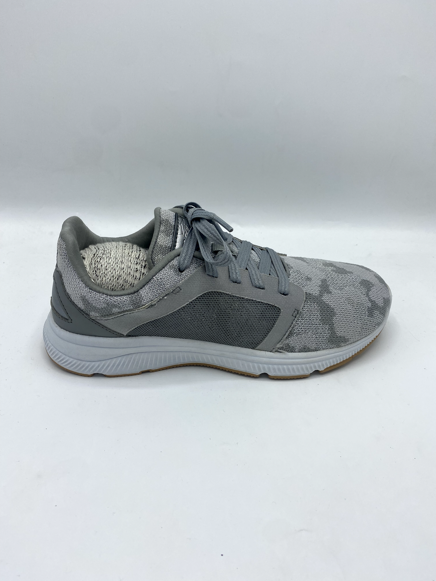 AVIA DELUXE TRAINER