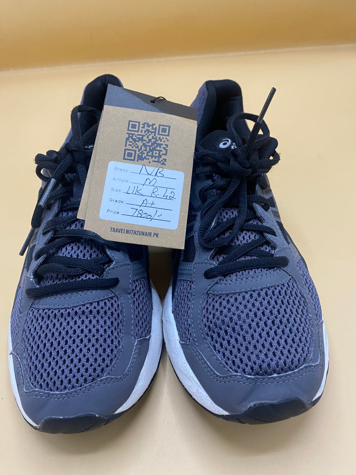 New Balance Gray Men Shoes