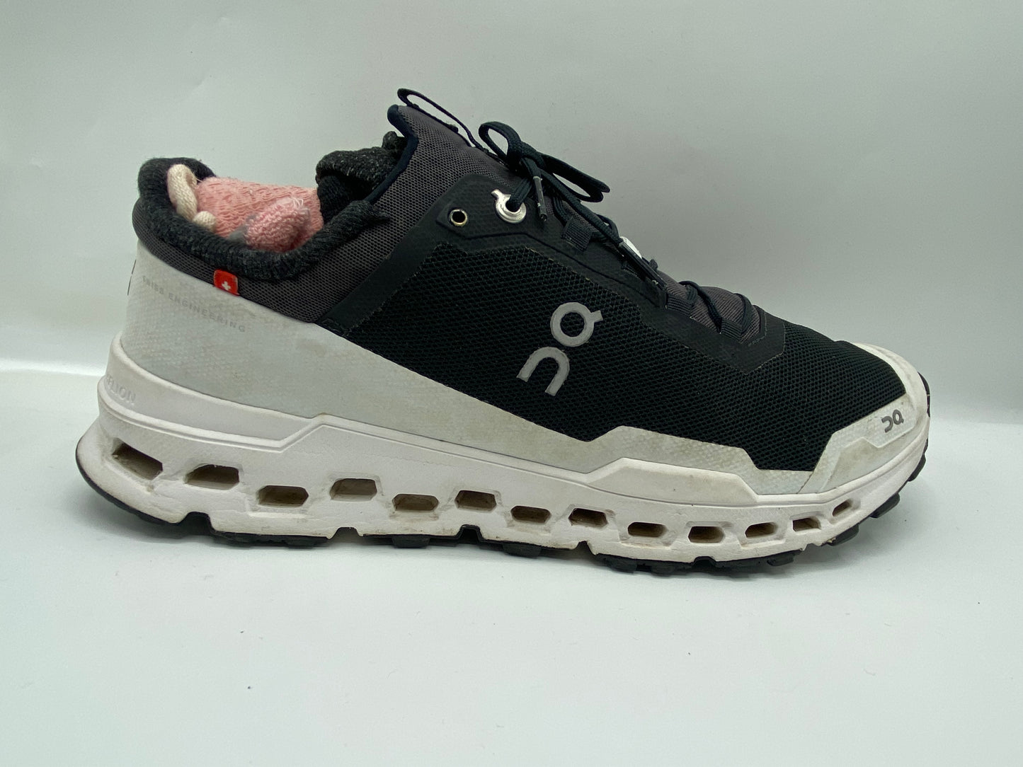 Cloudultra On Running Sneakers | black/white
