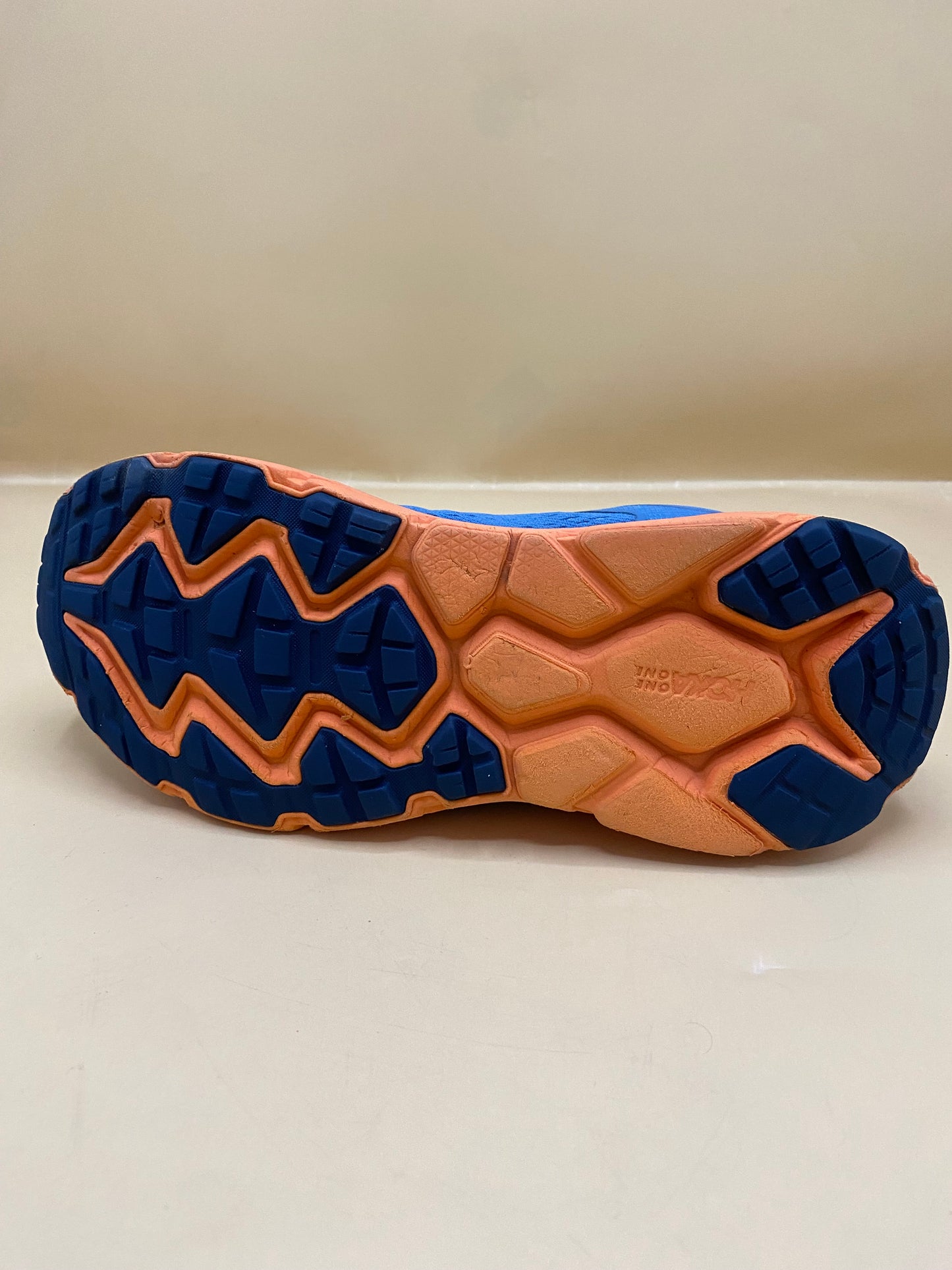 Hoka charger ATR 6
