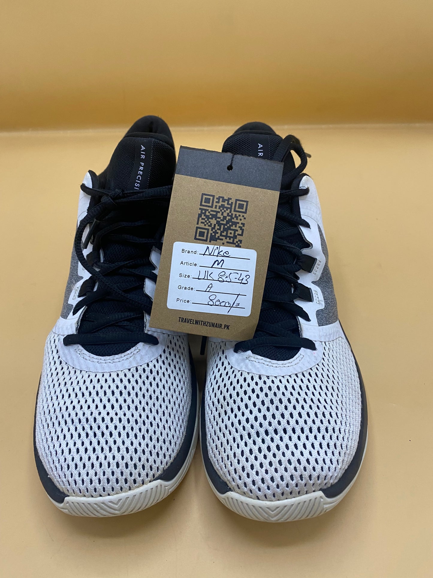Nike White/Black Men Shoes..