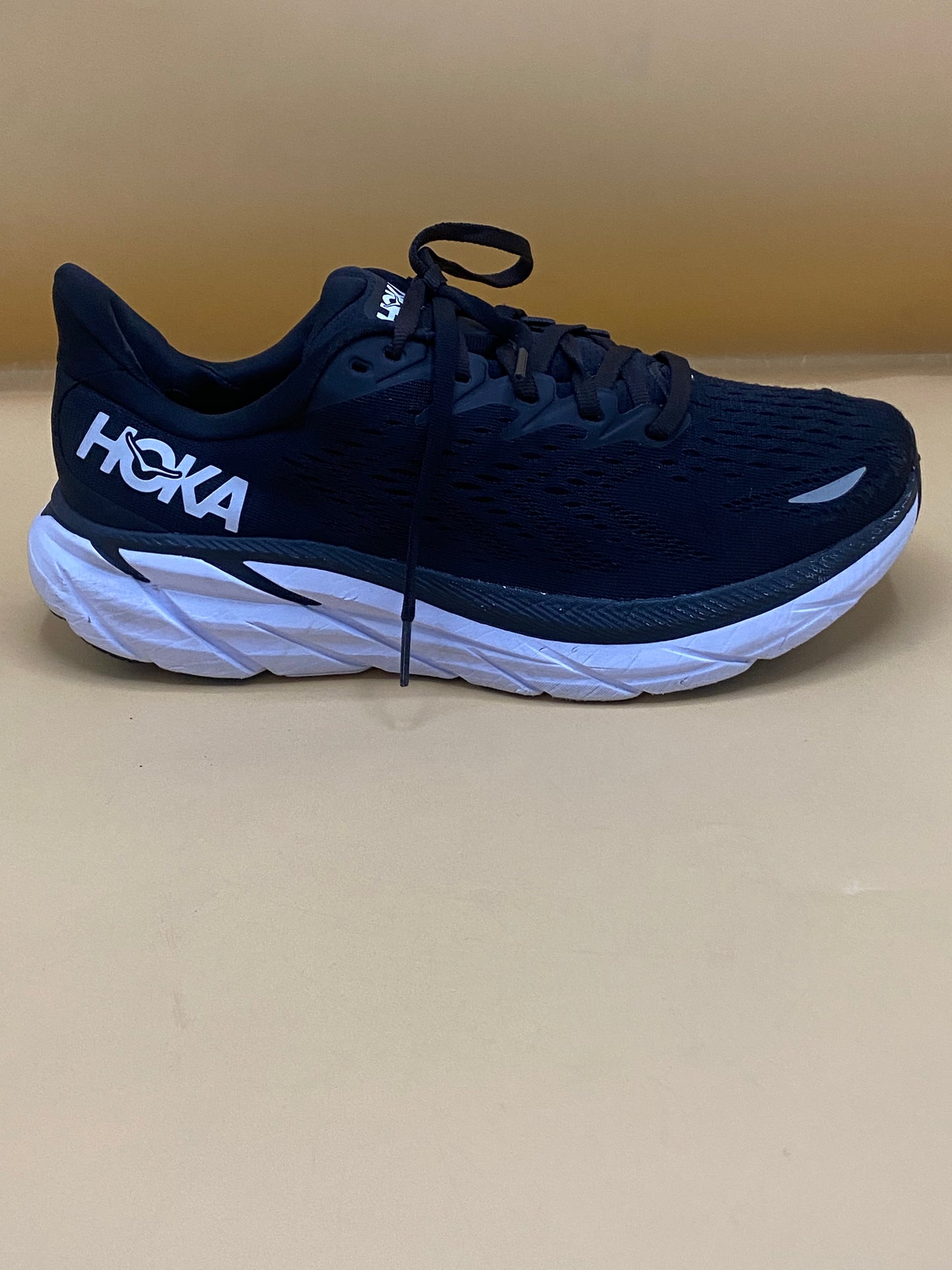Hoka Clifton men’s black