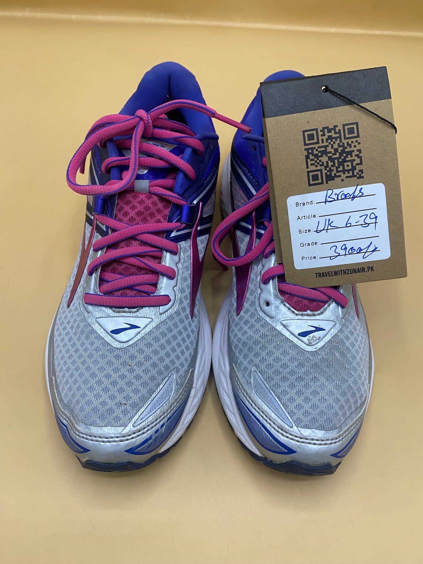 Brooks Gray Pink
