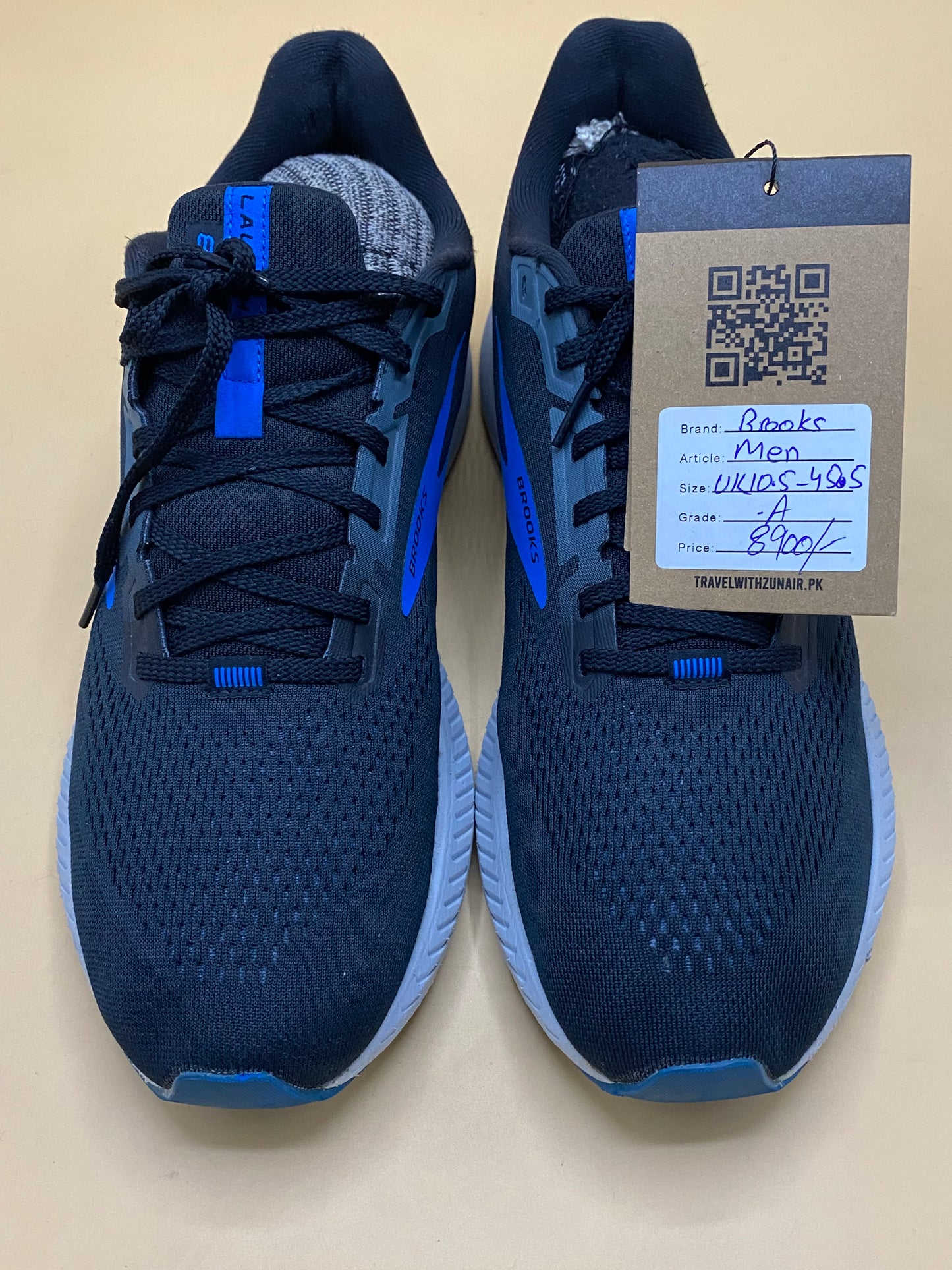 Brooks Mens Launch GTS 8 Black Running Shoes