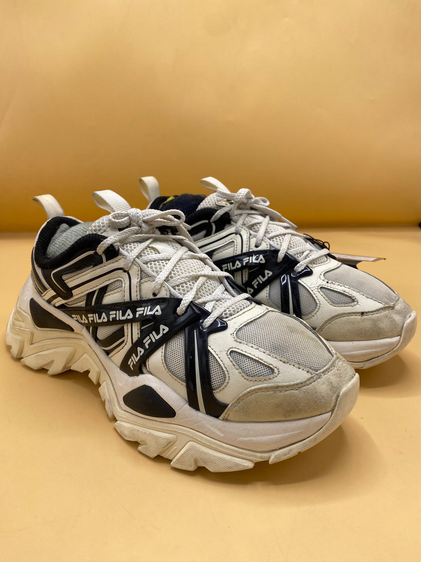 Fila Electrove 2 Low Athletic Shoes