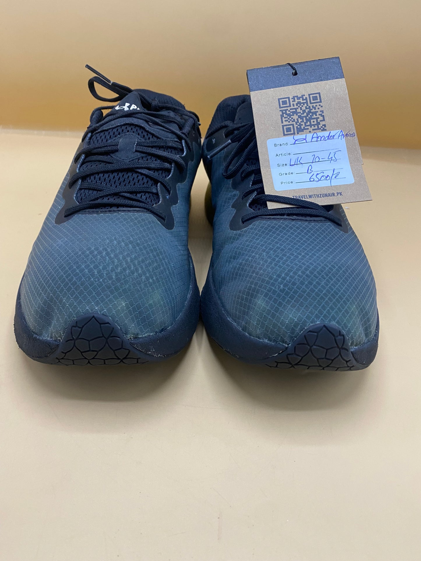Under armour charged pulse running shoes