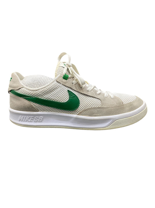 Nike Adversary SB White Pine Green