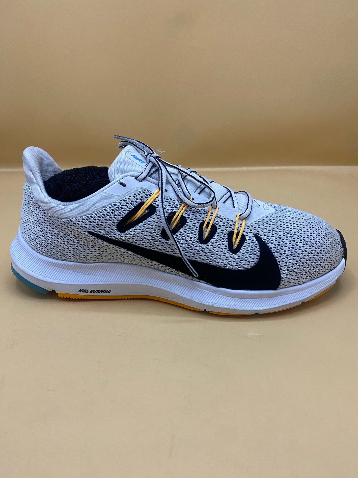 Nike men’s quest 2 athletic shoes