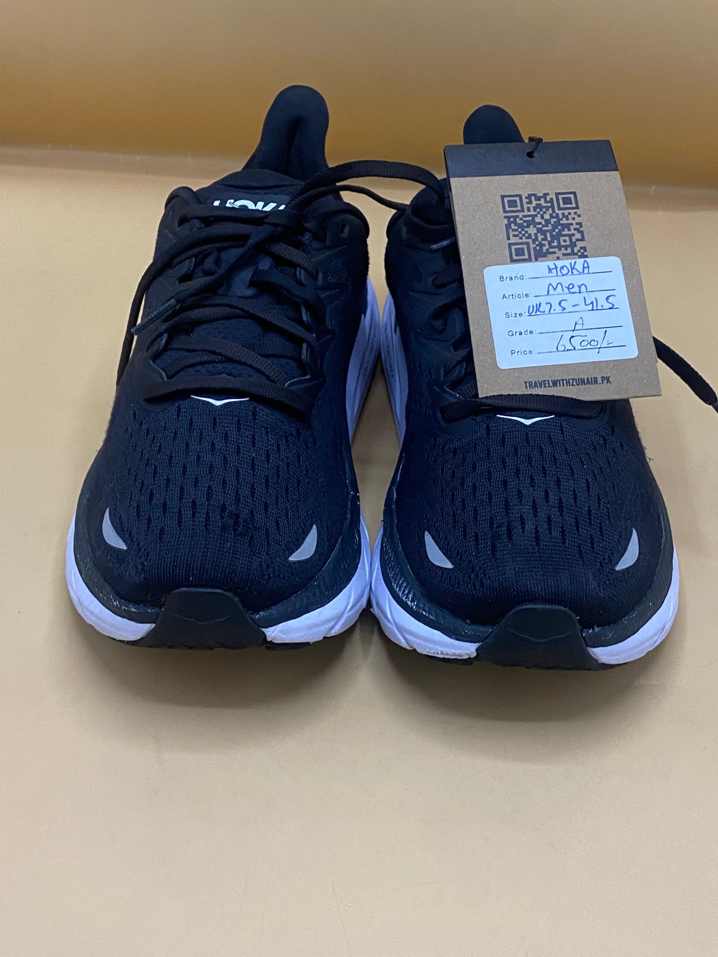 Hoka Clifton men’s black