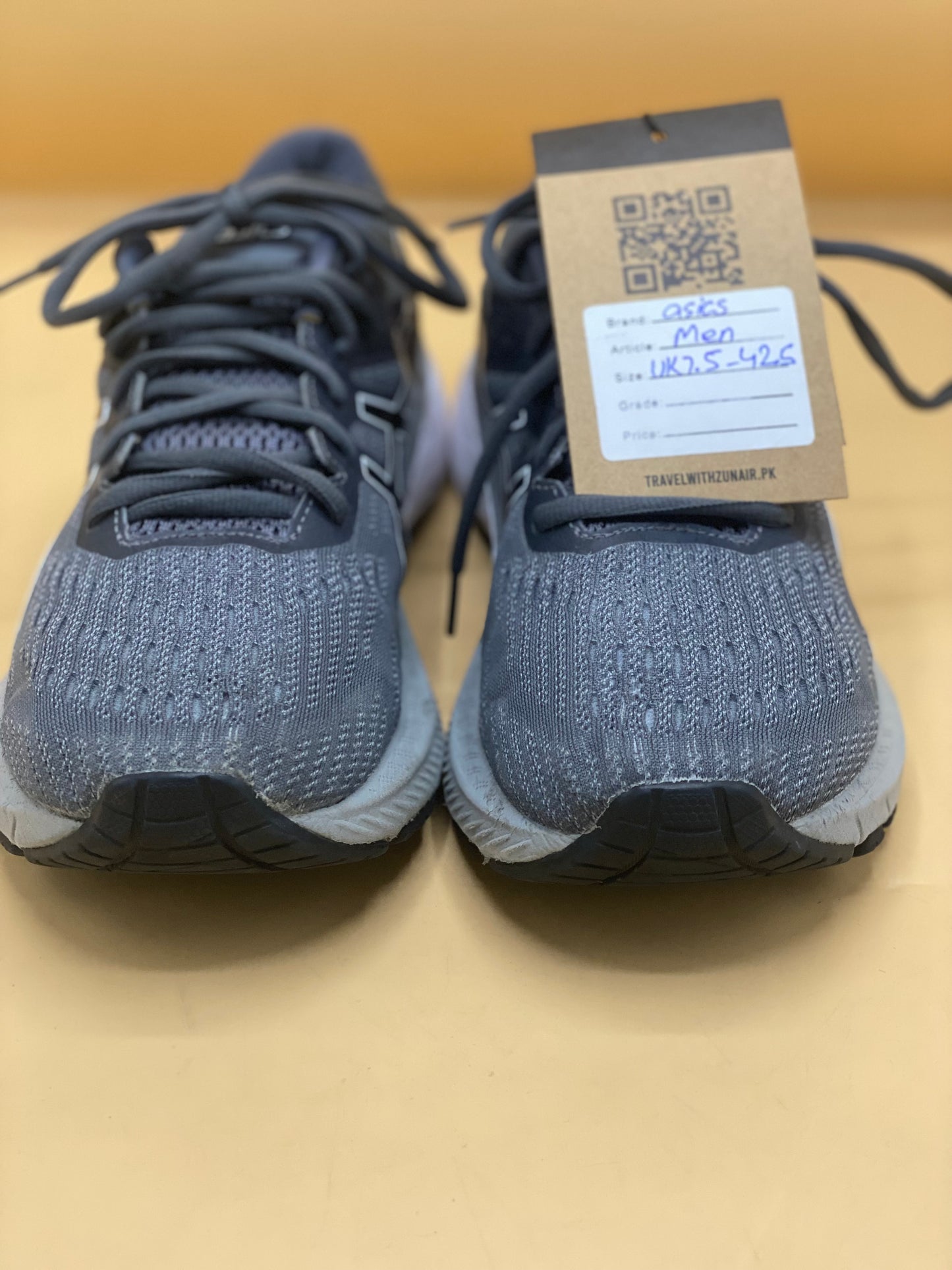 ASIC gray + black + white