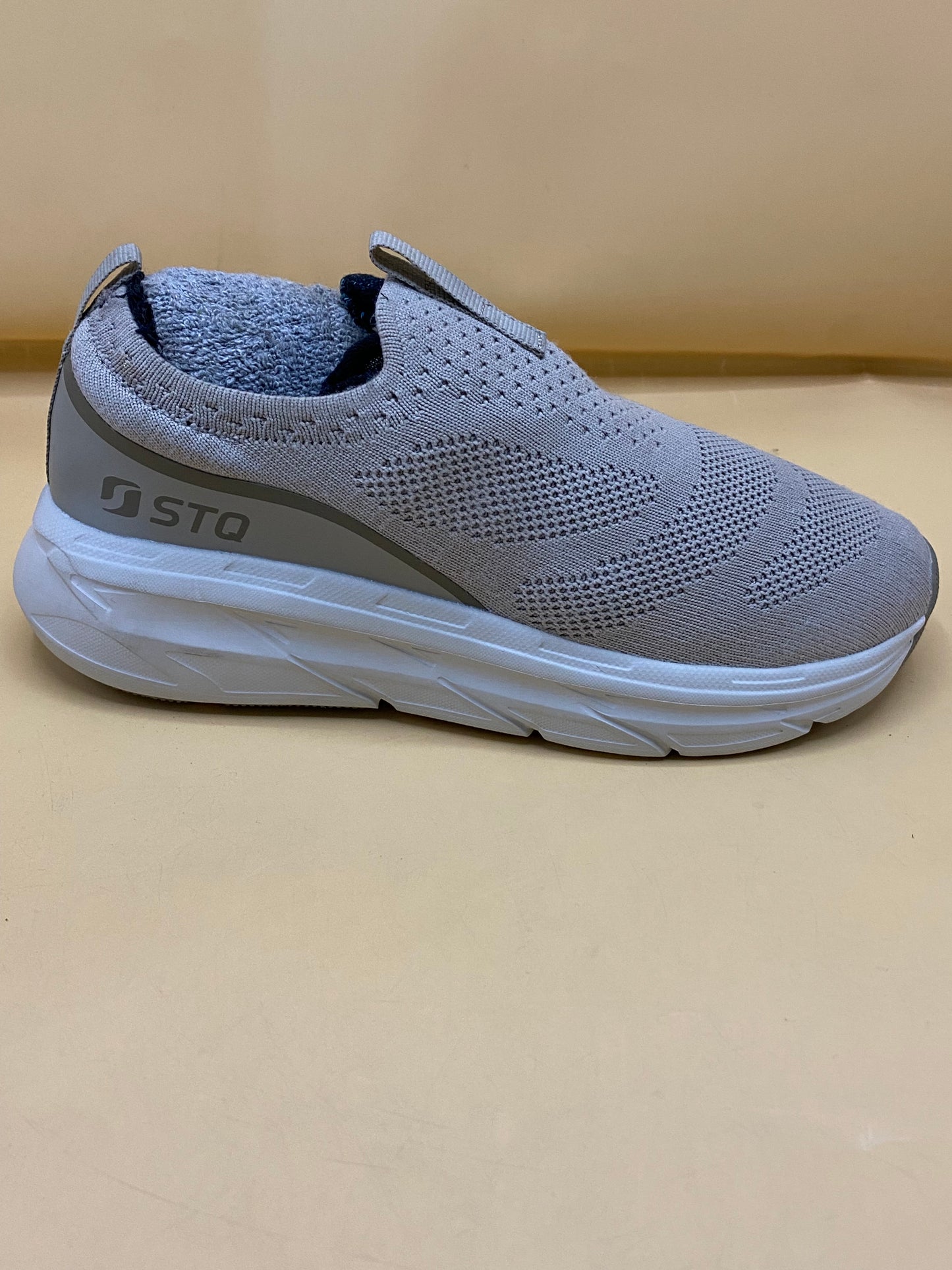 STQ Slip on Sneakers Walking Shoes with Arch Support Memory Foam