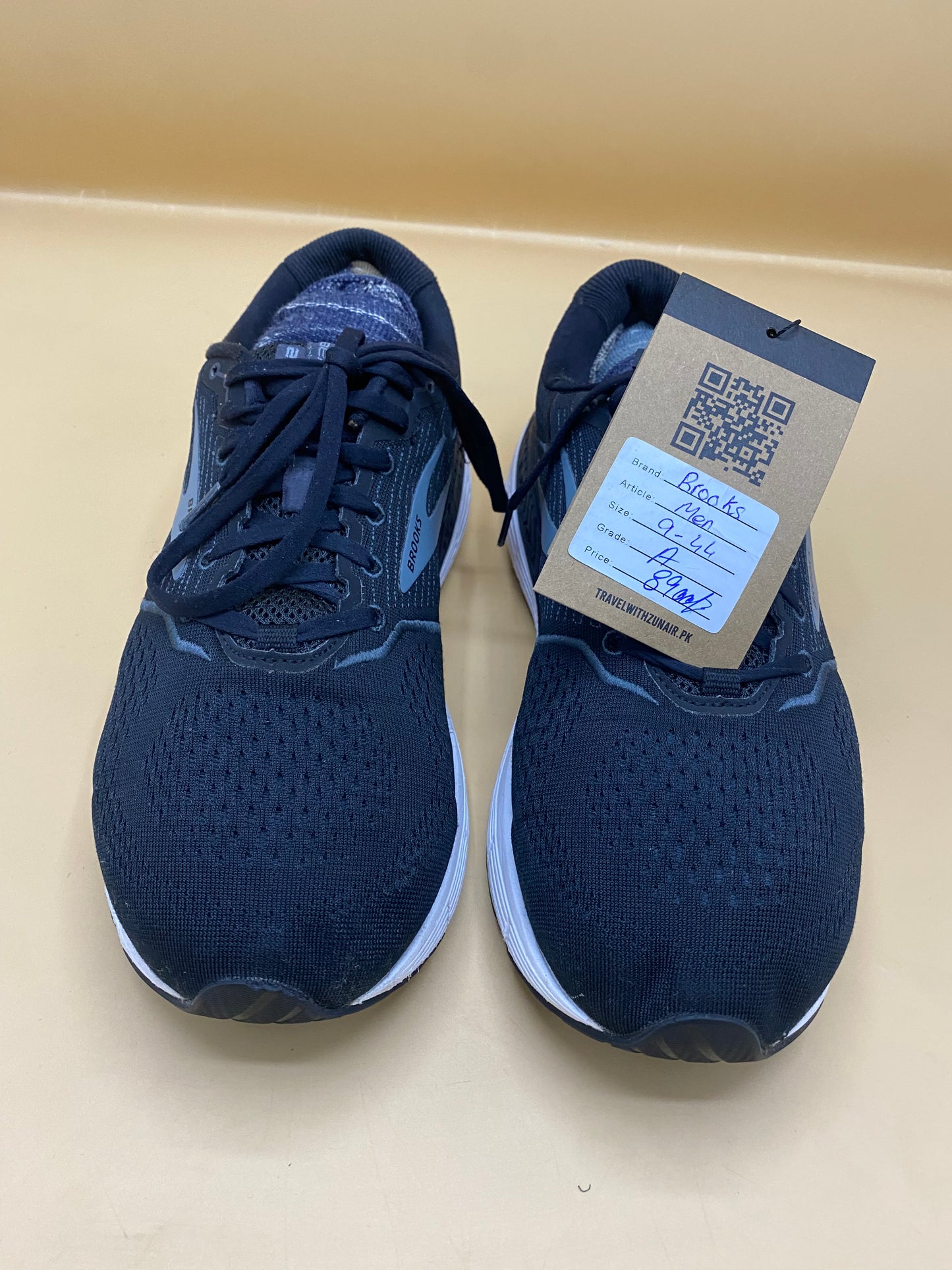 Brooks beast 20 men’s running shoes