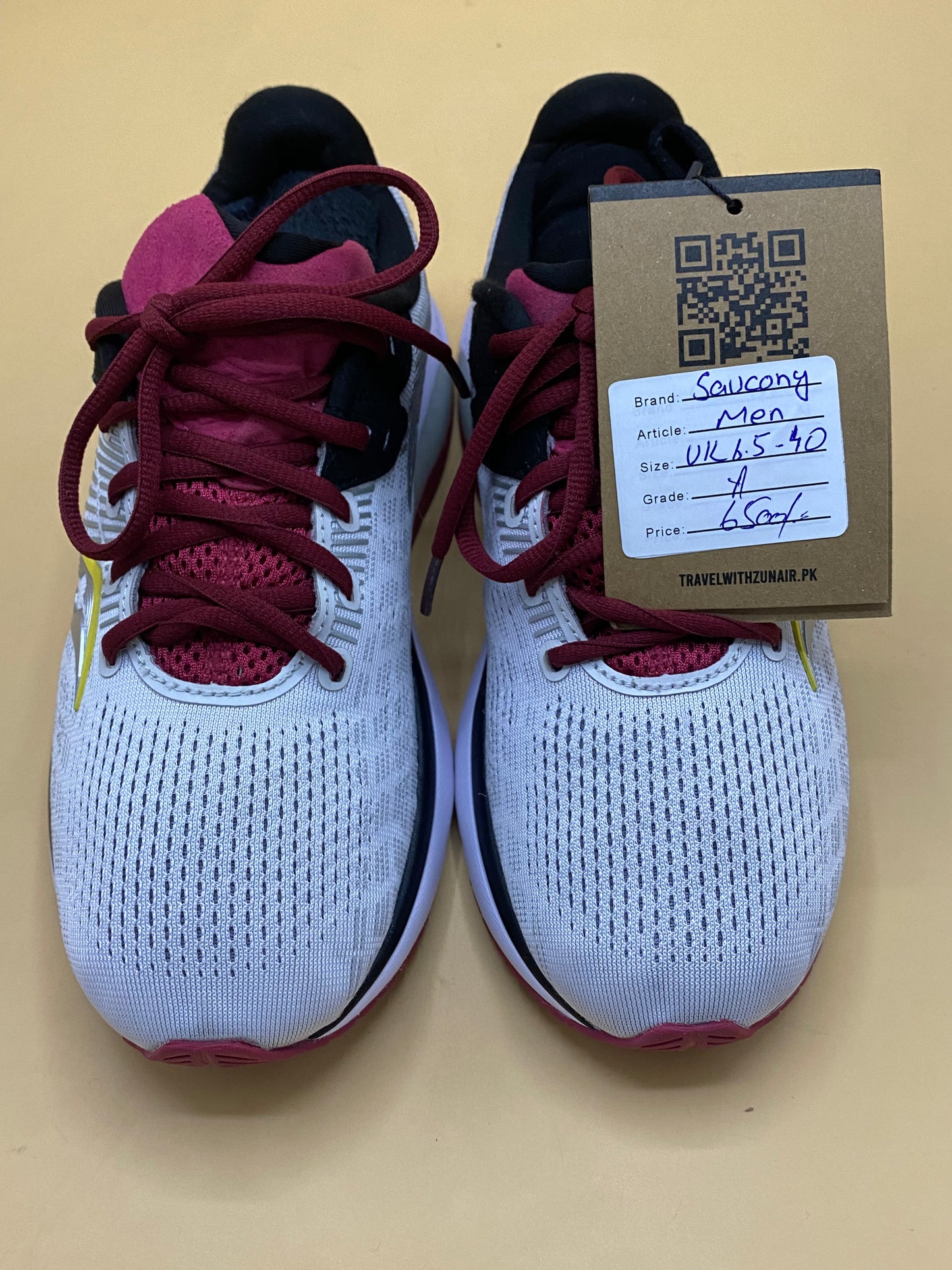 SAUCONY GUIDE 14 PWRRUN RUNNING SHOES IN ALLOY/ CHERRY COLOR