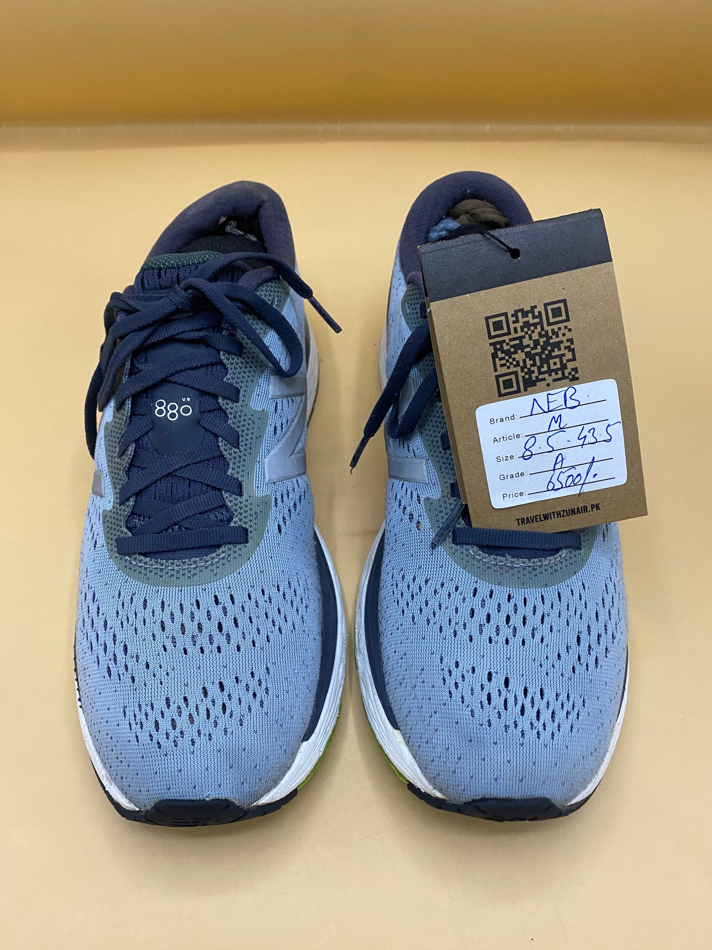 New Balance Womens Shoes 880 V9