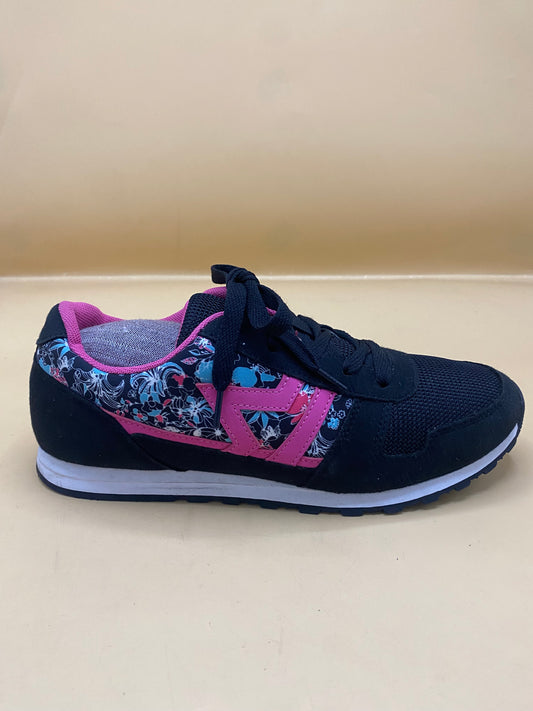 Creeks Pind / Black Sneakers For women