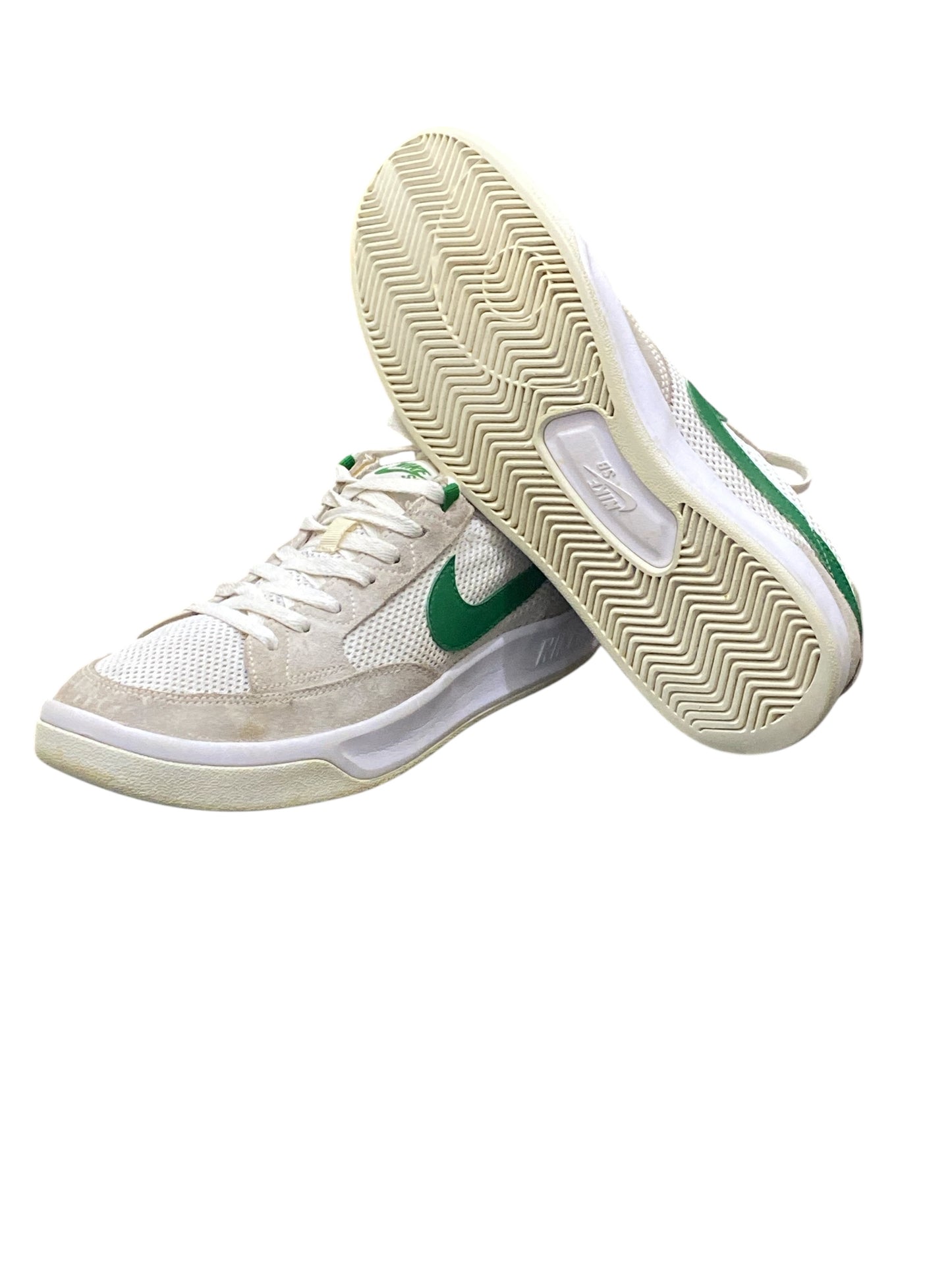Nike Adversary SB White Pine Green