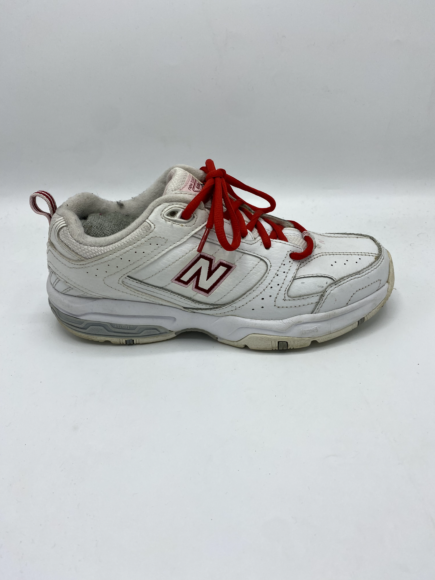 NEW BALANCE 608 V2
