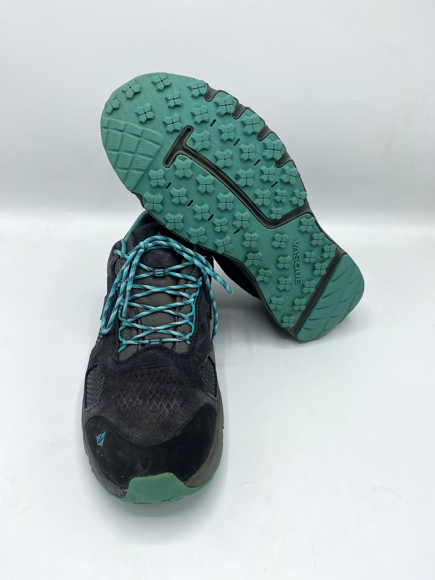 VASQUE MESA TREK ULTRA DRY HIKING BOOTS